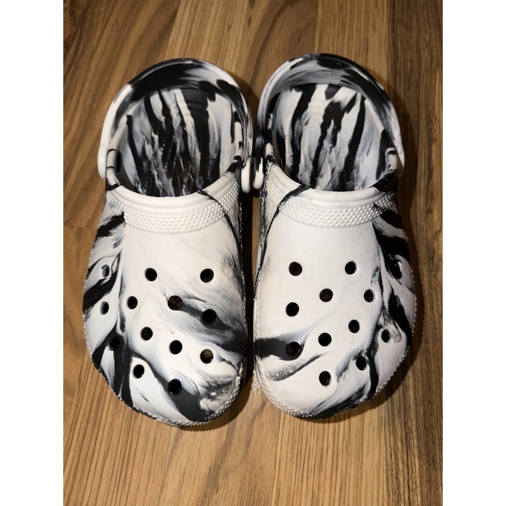 Crocs Kids Youth‎ Unisex Boys Girls J3 3 Classic Clog Black White Marble EUC